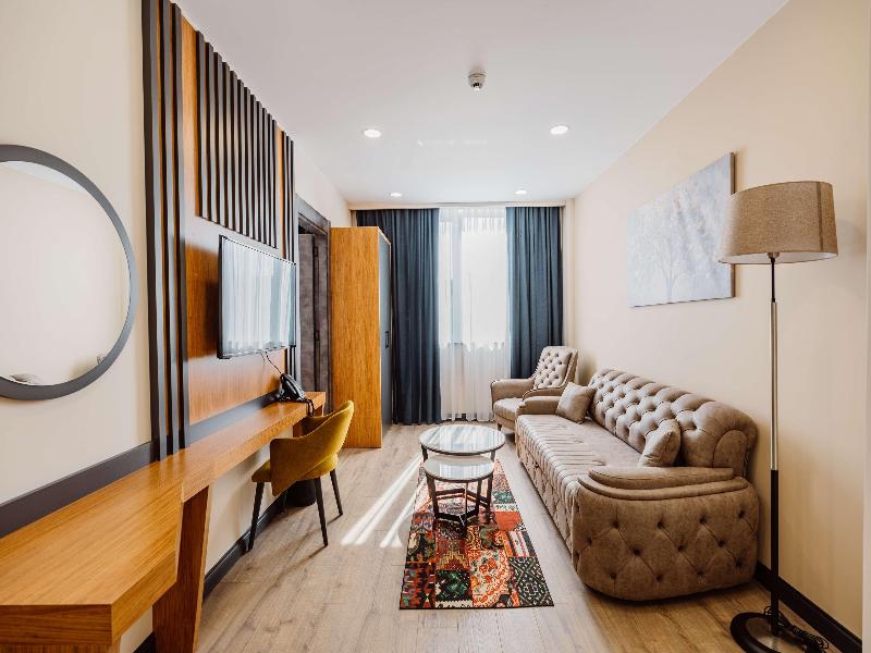 Best Western Plus Batumi - Oda