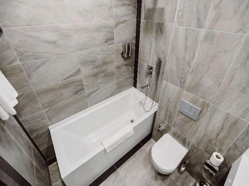 Best Western Plus Batumi - Oda