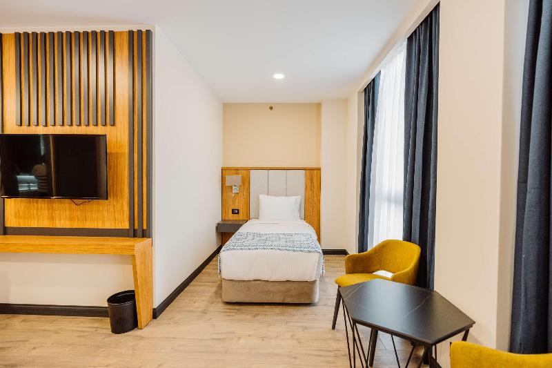 Best Western Plus Batumi - Oda