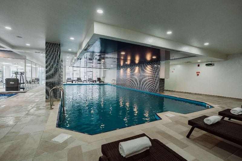 Best Western Plus Batumi - Havuz