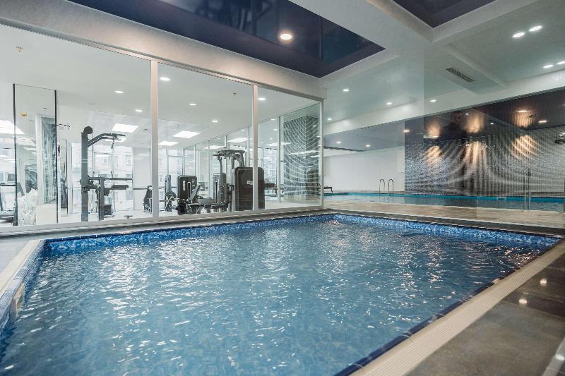 Best Western Plus Batumi - Havuz