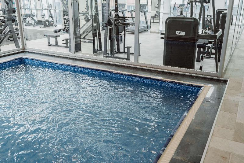 Best Western Plus Batumi - Havuz