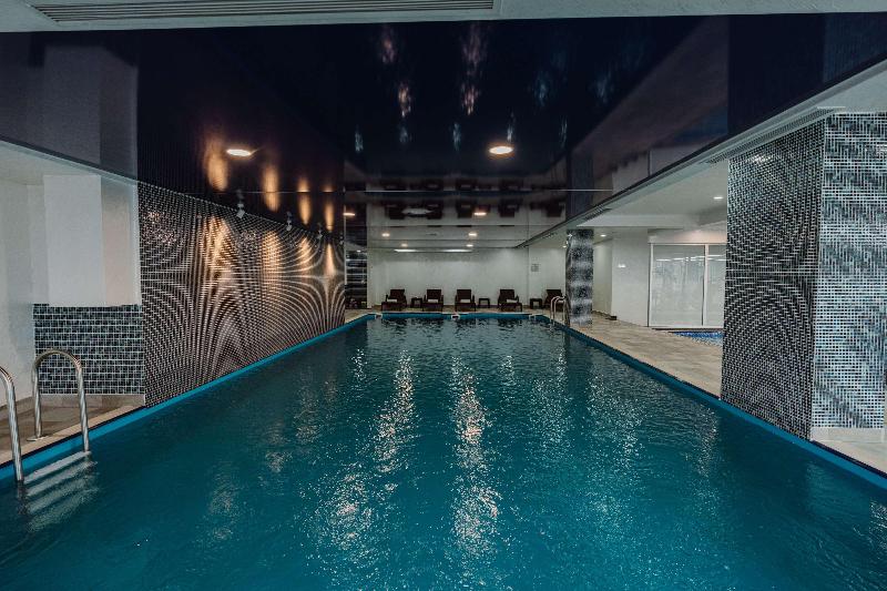Best Western Plus Batumi - Havuz