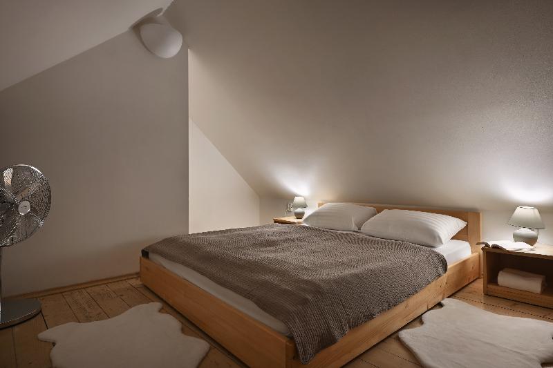 Boutique Apartments White Swan - Oda