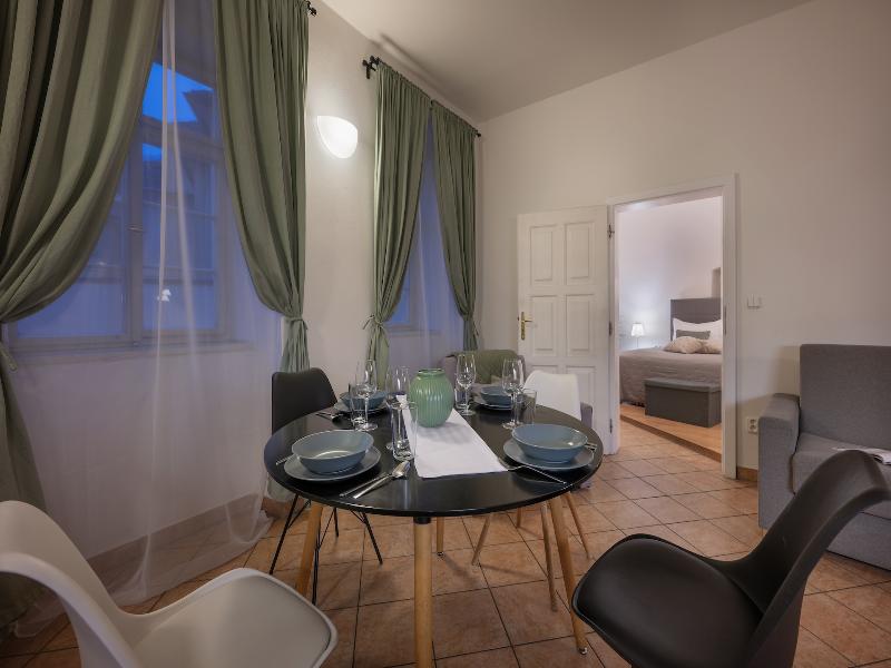 Boutique Apartments White Swan - Oda