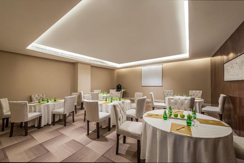 Hdb Financial District Riyadh - Toplantı