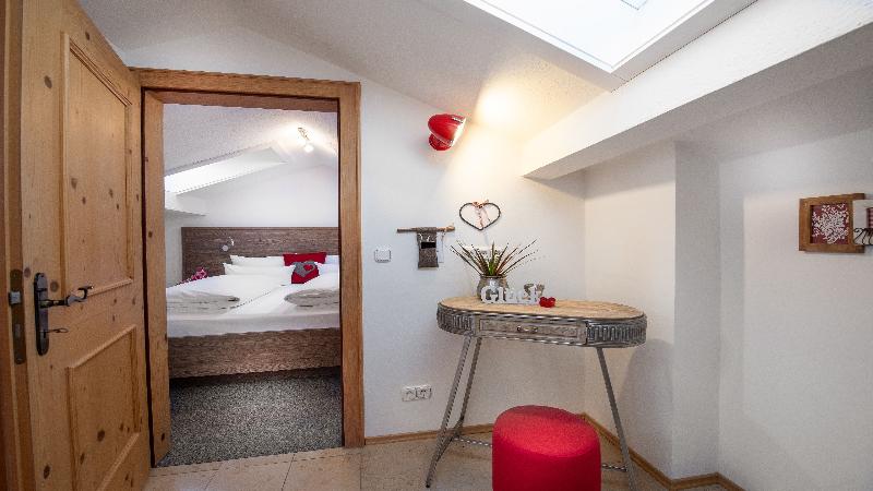 Bayern Resort Hotel - Oda