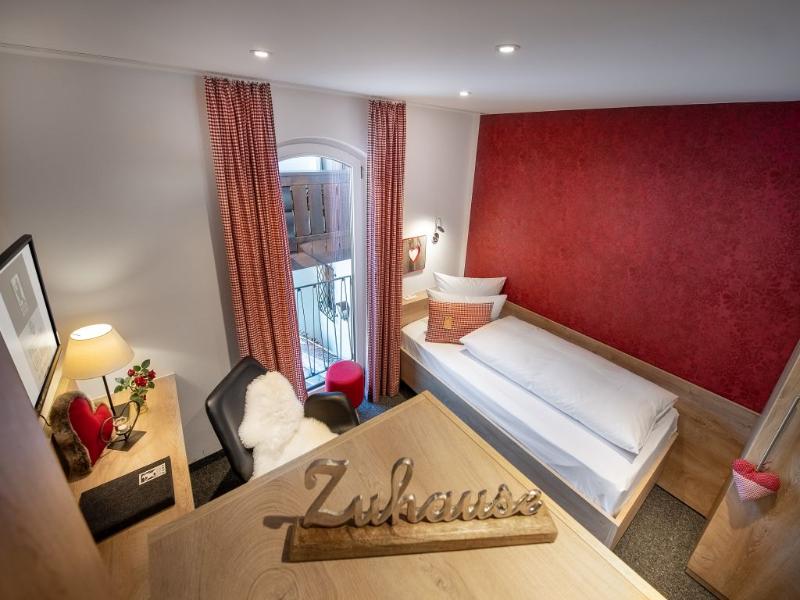 Bayern Resort Hotel - Oda