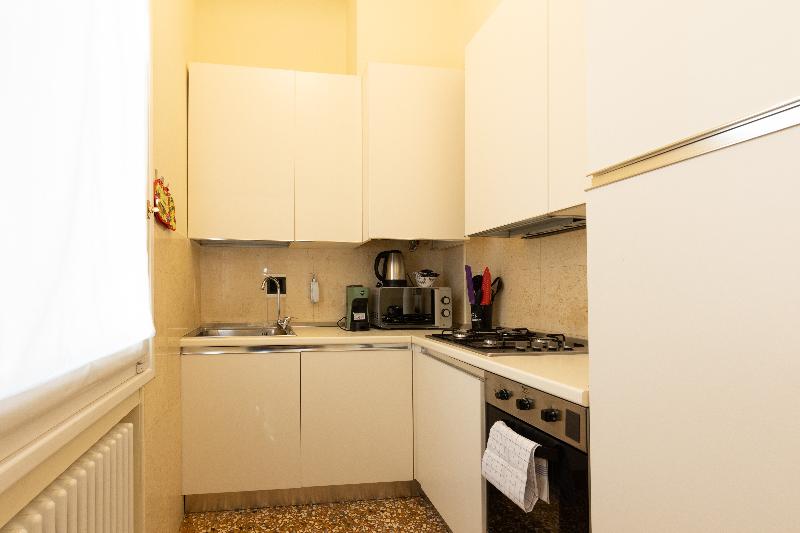 BolognaRoomscom - Villa Bottrigari - Oda