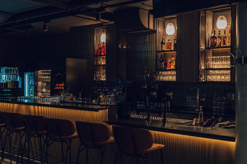 Revo Munchen - Bar