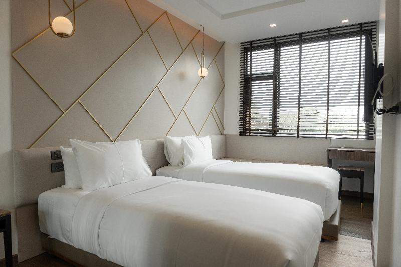The Proud Karon Beach Phuket Trademark Wyndham - Oda