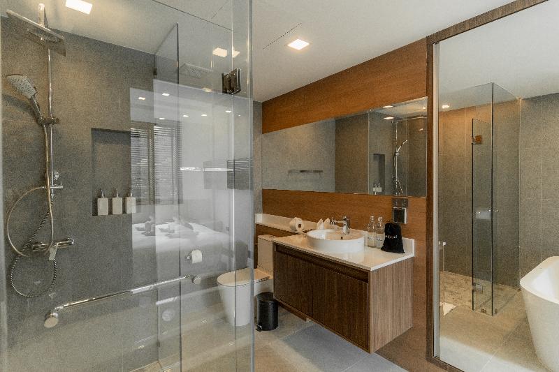 The Proud Karon Beach Phuket Trademark Wyndham - Oda