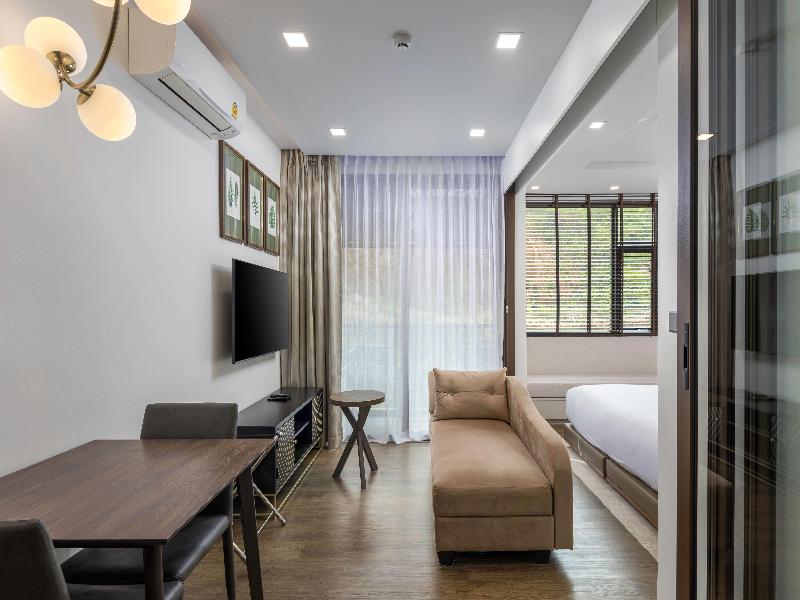 The Proud Karon Beach Phuket Trademark Wyndham - Oda