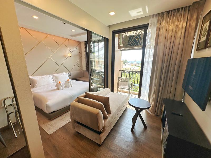 The Proud Karon Beach Phuket Trademark Wyndham - Oda