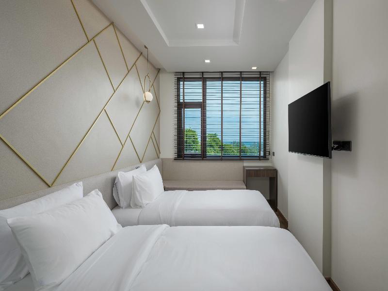 The Proud Karon Beach Phuket Trademark Wyndham - Oda