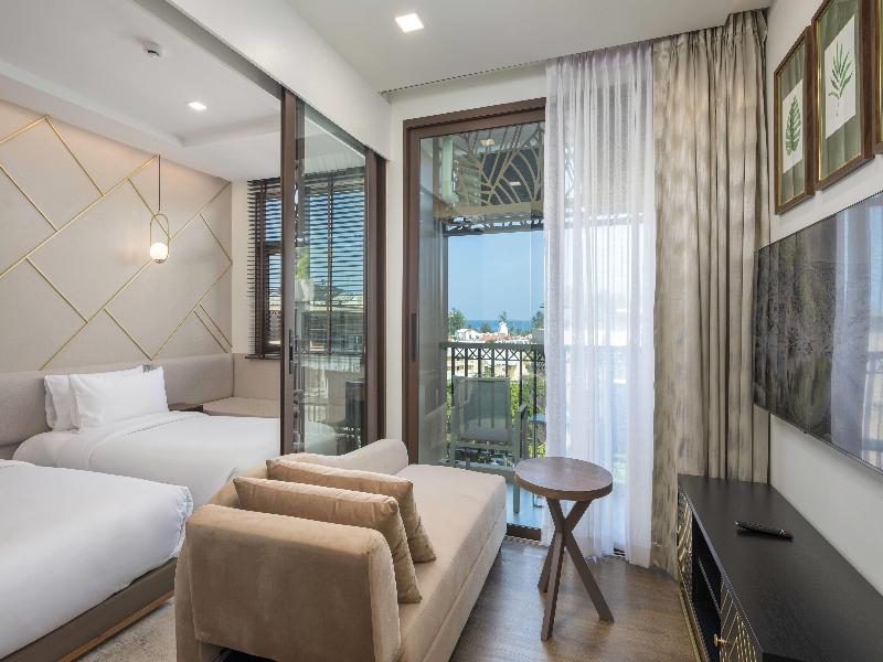 The Proud Karon Beach Phuket Trademark Wyndham - Oda