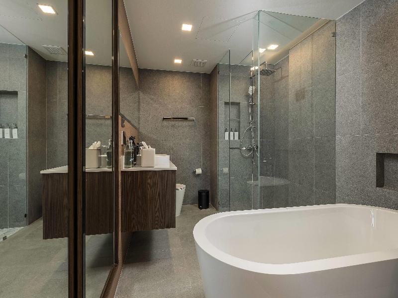 The Proud Karon Beach Phuket Trademark Wyndham - Oda