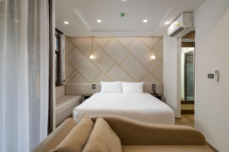 The Proud Karon Beach Phuket Trademark Wyndham - Oda