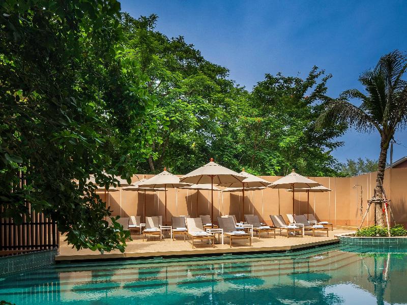 The Proud Karon Beach Phuket Trademark Wyndham - Havuz