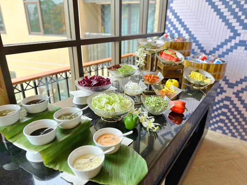 The Proud Karon Beach Phuket Trademark Wyndham - Restoran