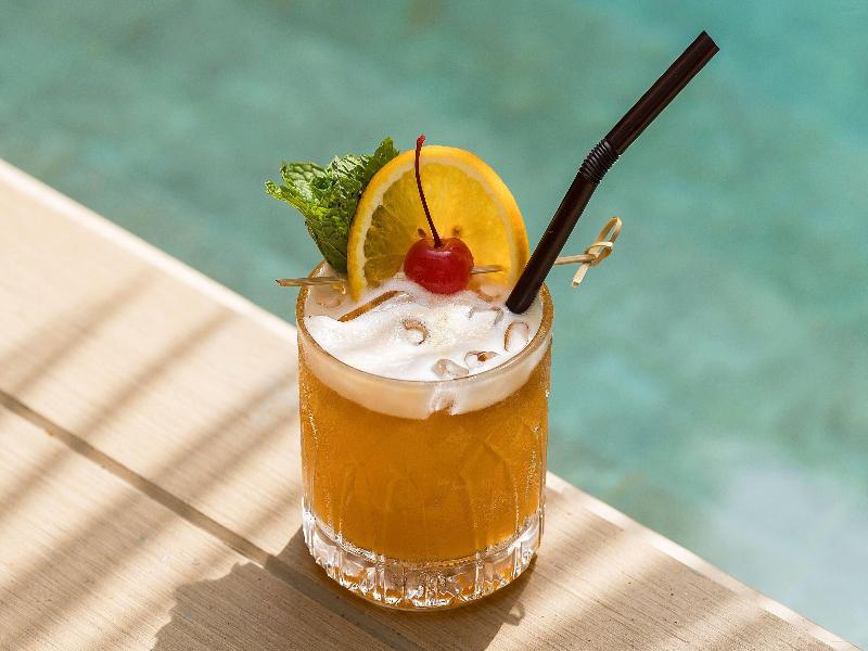 The Proud Karon Beach Phuket Trademark Wyndham - Restoran