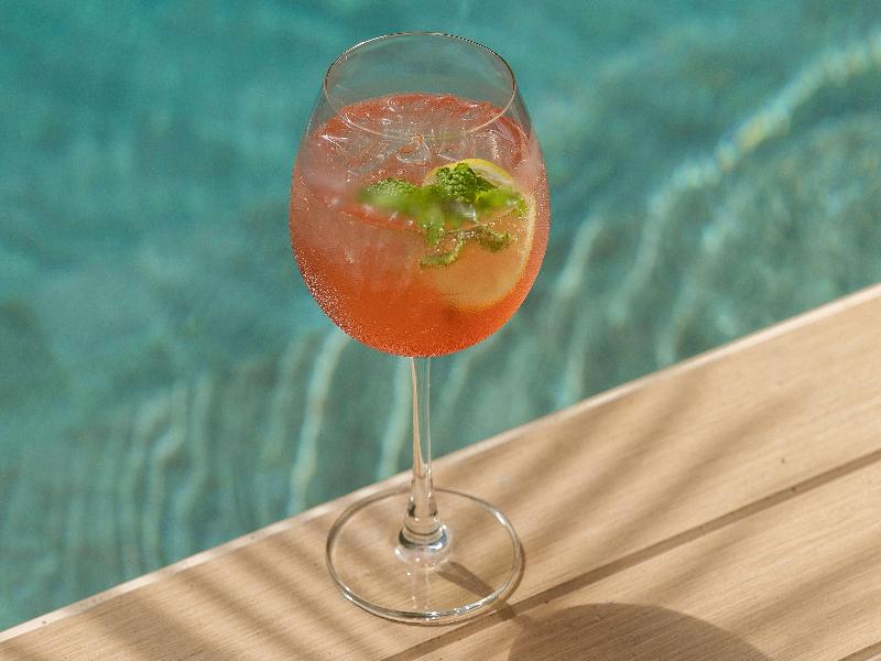 The Proud Karon Beach Phuket Trademark Wyndham - Restoran