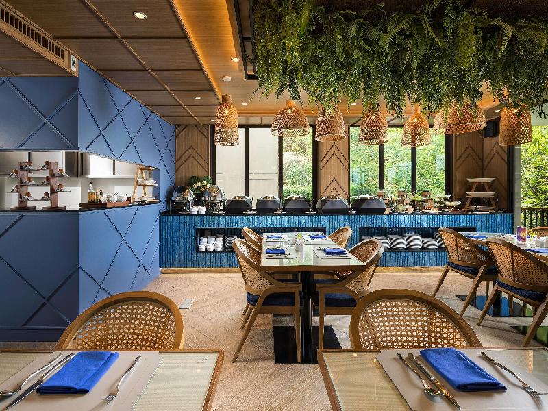 The Proud Karon Beach Phuket Trademark Wyndham - Restoran