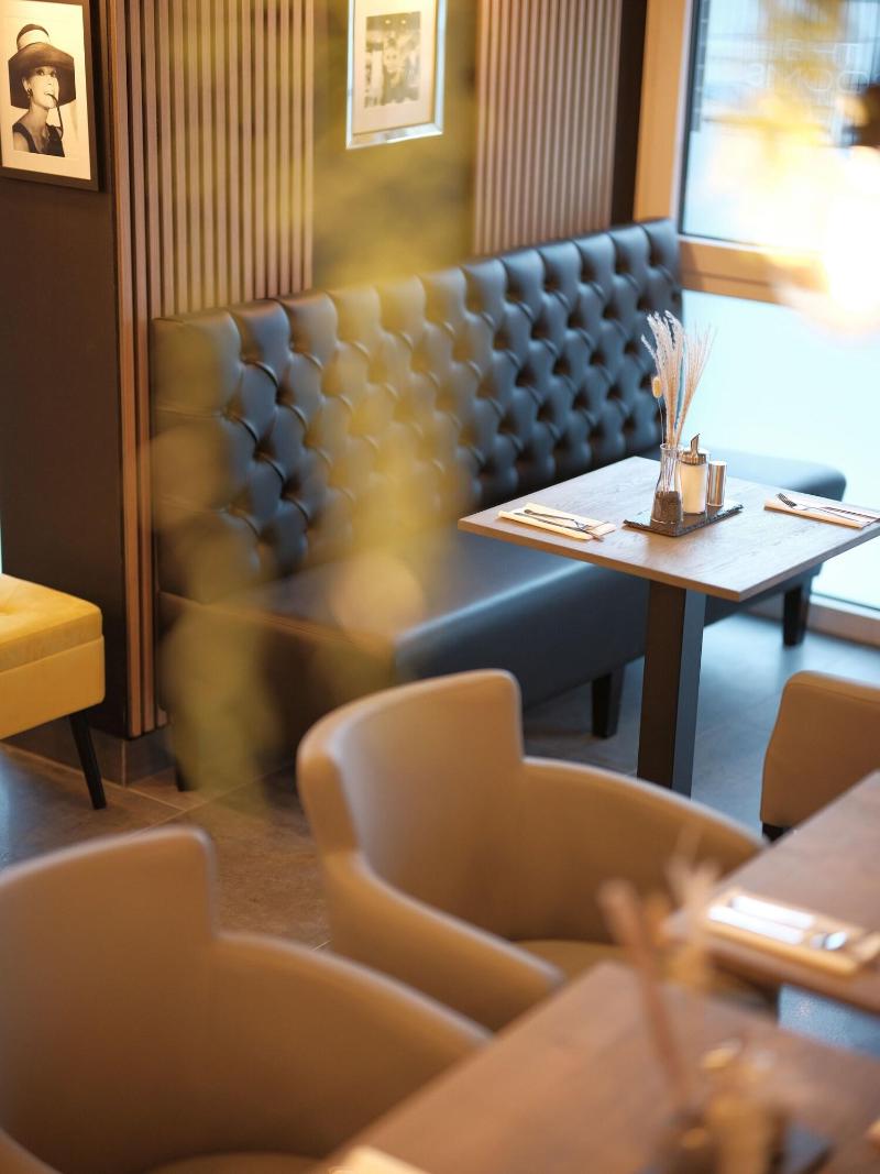 The Rooms - Hotel & House - Restoran