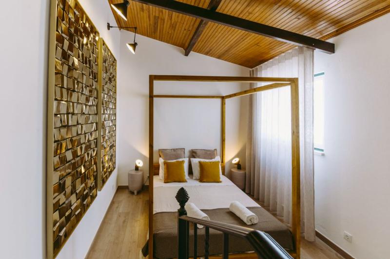 19 Tile Ceramic Concept By Unlock Hotels. - Oda
