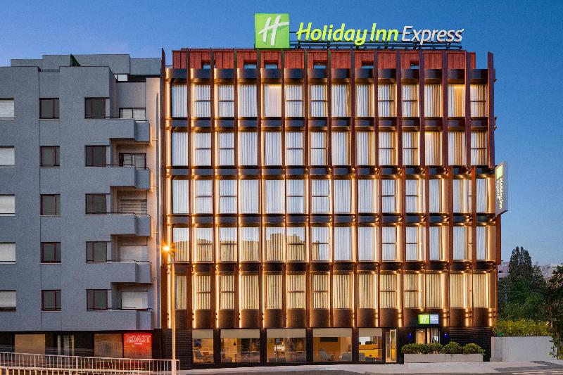Holiday Inn Express Porto Boavista - Genel