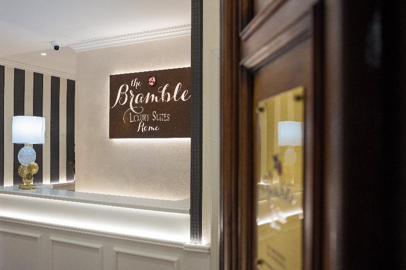 Bramble Luxury Suites - Lobi