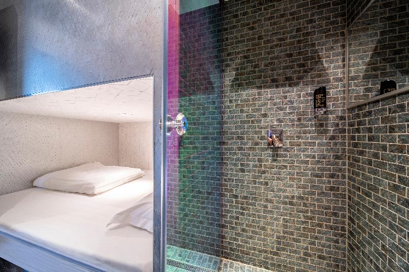 Diamond Capsule Hotel Amsterdam South - Oda