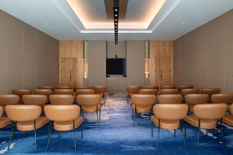 Abesq Doha Hotel & Residences - Toplantı