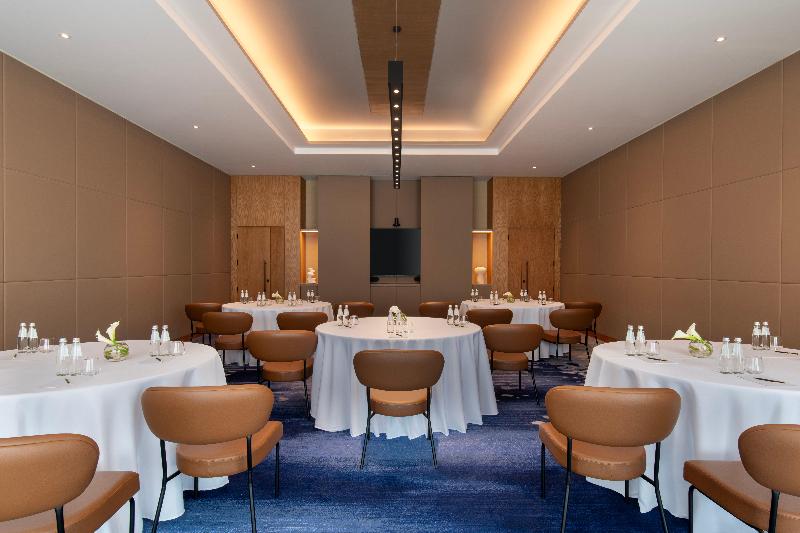 Abesq Doha Hotel & Residences - Toplantı