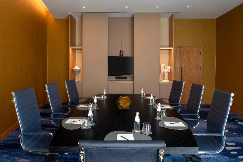Abesq Doha Hotel & Residences - Toplantı