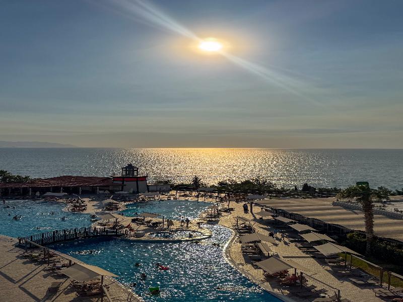 Sealight Resort Hotel - Genel