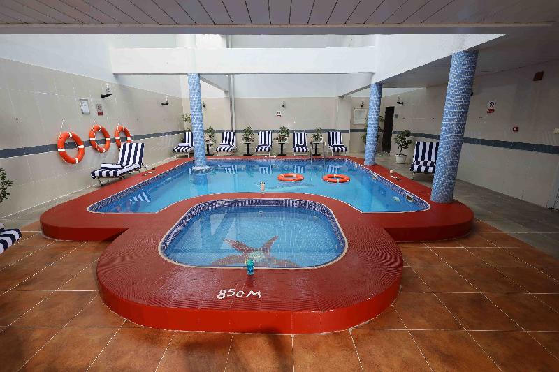 City Tower Hotel - Teras