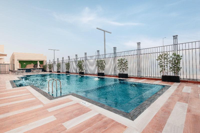 Holiday Inn Riyadh The Business District - Havuz
