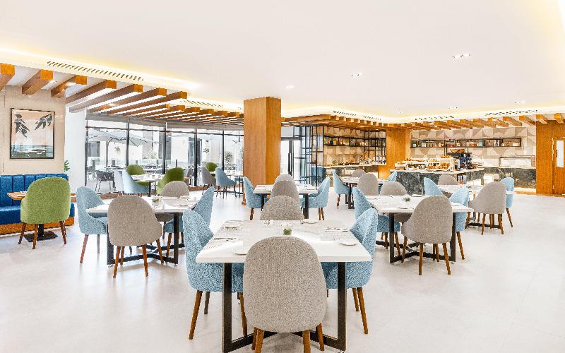 Holiday Inn Riyadh The Business District - Restoran