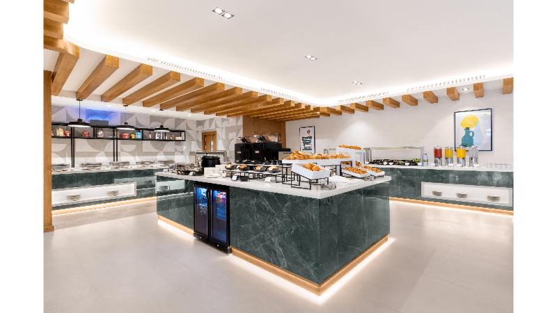 Holiday Inn Riyadh The Business District - Restoran