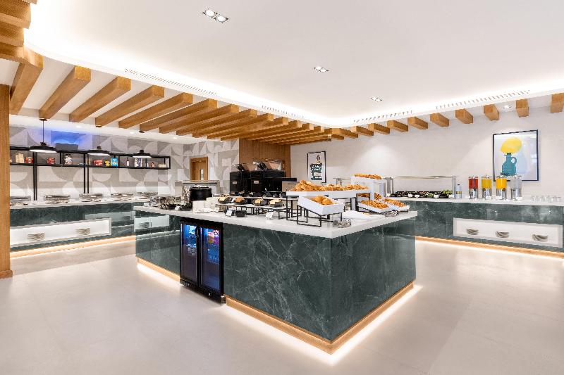Holiday Inn Riyadh The Business District - Restoran