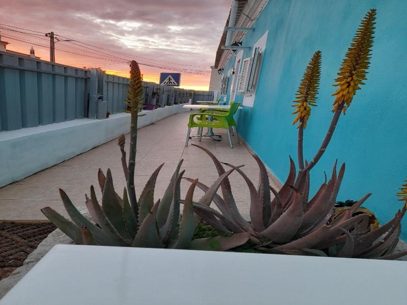 Tropicana Holiday Apartments - Genel