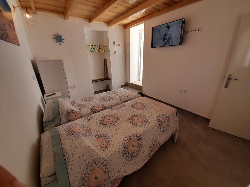 Tropicana Holiday Apartments - Oda