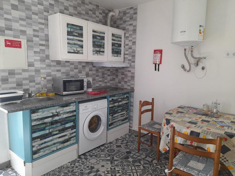 Tropicana Holiday Apartments - Oda