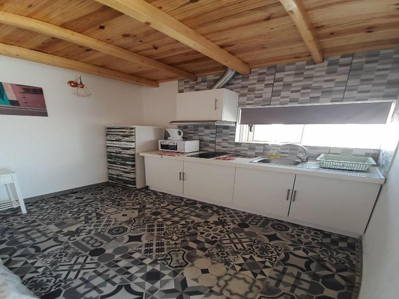 Tropicana Holiday Apartments - Oda