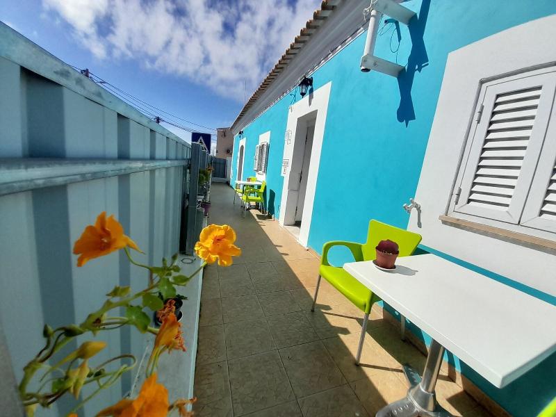 Tropicana Holiday Apartments - Oda