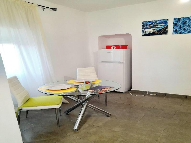 Tropicana Holiday Apartments - Oda