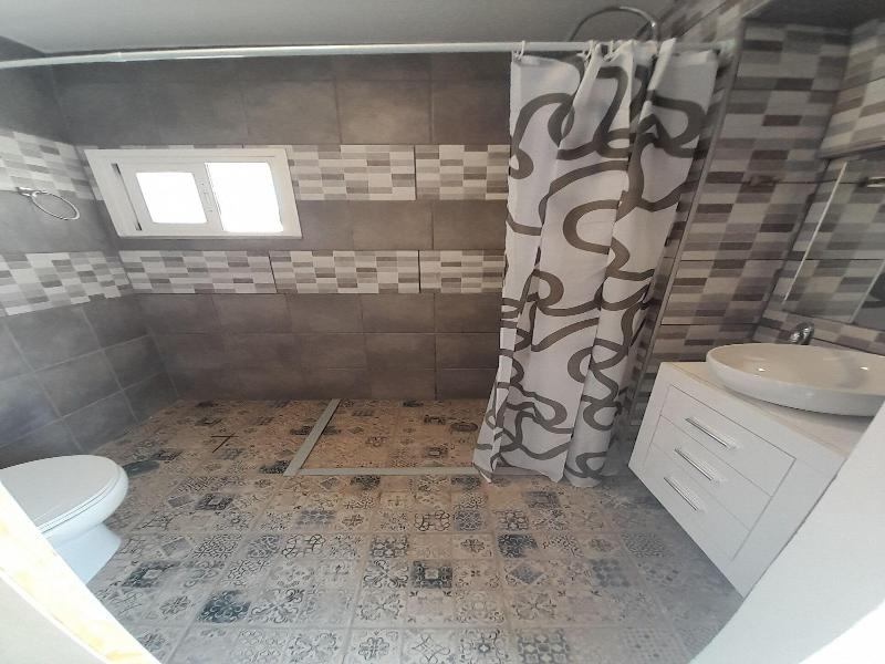 Tropicana Holiday Apartments - Oda