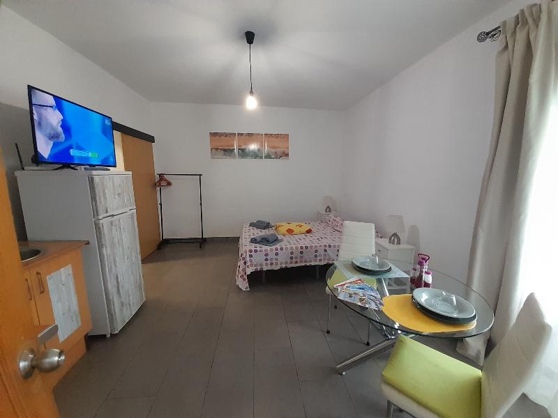 Tropicana Holiday Apartments - Oda