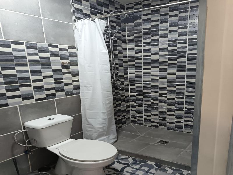 Tropicana Holiday Apartments - Oda